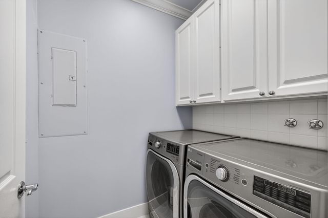 111 Honeysuckle Drive, Jupiter, FL 33458