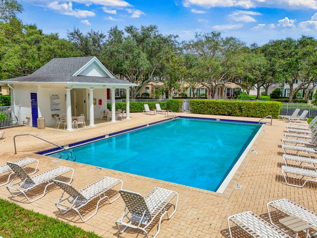 111 Honeysuckle Drive, Jupiter, FL 33458