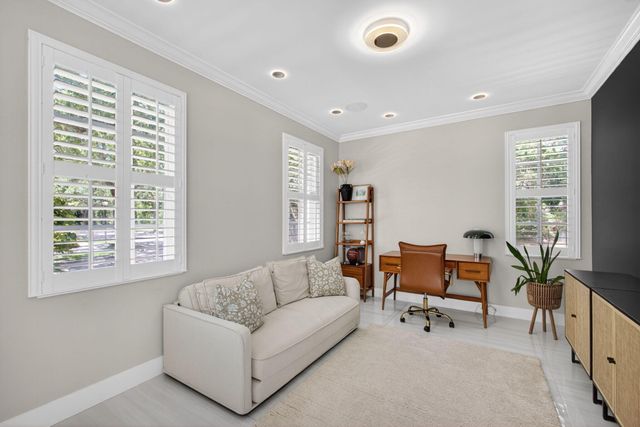 111 Honeysuckle Drive, Jupiter, FL 33458