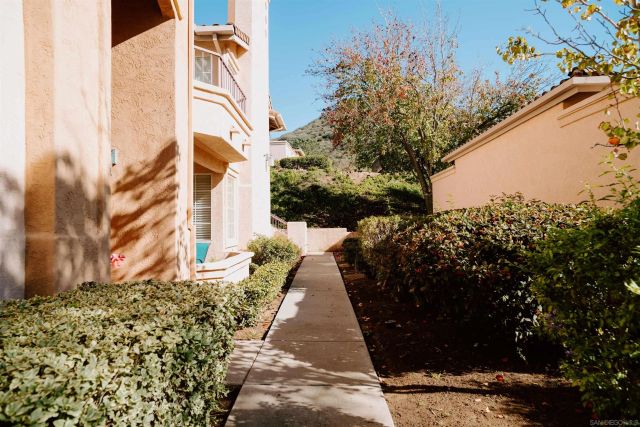 18638 Caminito Cantilena 272, San Diego, CA 92128