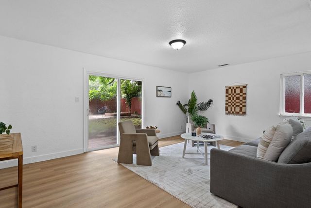 10758 Oakton Way, Rancho Cordova, CA 95670