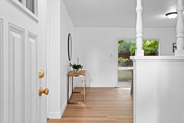 10758 Oakton Way, Rancho Cordova, CA 95670