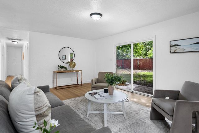 10758 Oakton Way, Rancho Cordova, CA 95670