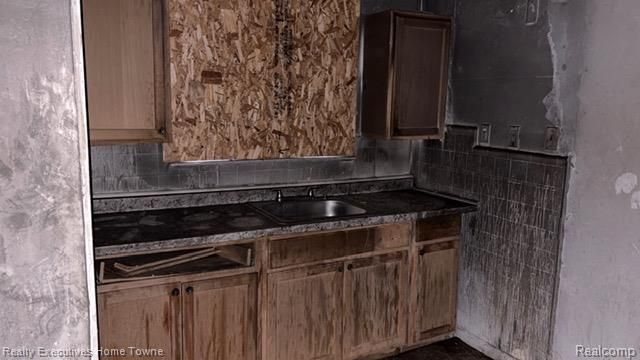 11690 Marlowe Street, Detroit, MI 48227