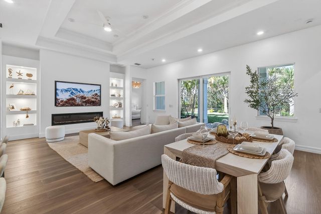 10803 Stellar Circle, Palm Beach Gardens, FL 33412