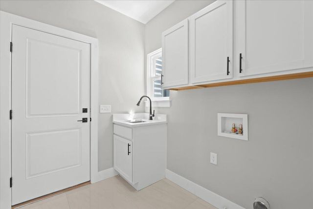 36135 Parkdale Street 5, Livonia City, MI 48150