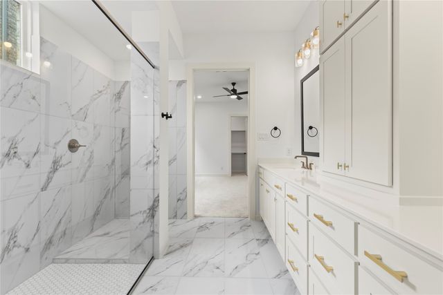 15668 Gladeside Avenue, Frisco, TX 75033