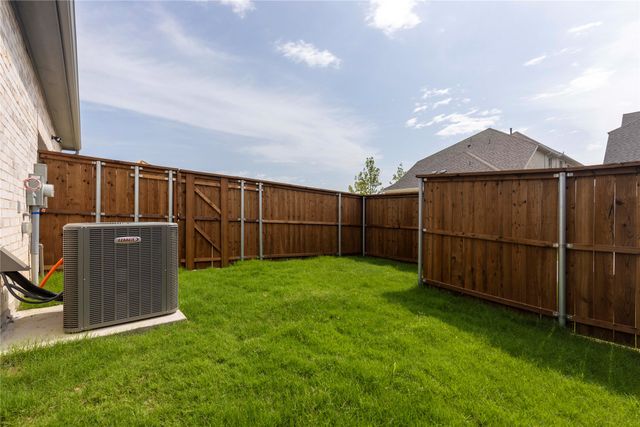 15668 Gladeside Avenue, Frisco, TX 75033