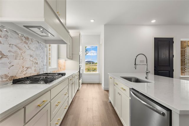 15668 Gladeside Avenue, Frisco, TX 75033