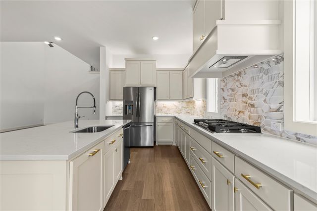 15668 Gladeside Avenue, Frisco, TX 75033