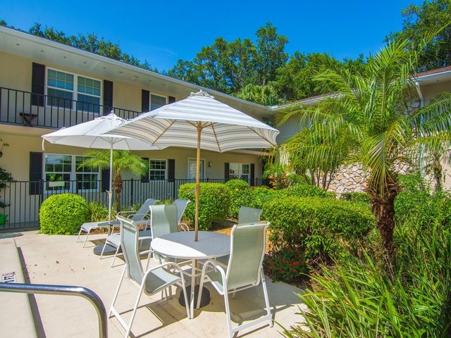 800 Coquina Lane 205, Vero Beach, FL 32963
