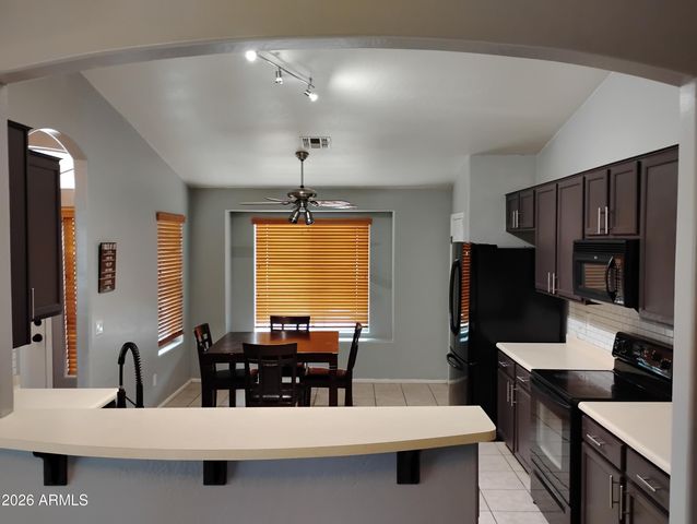 6238 S COTTONFIELDS Lane, Laveen, AZ 85339
