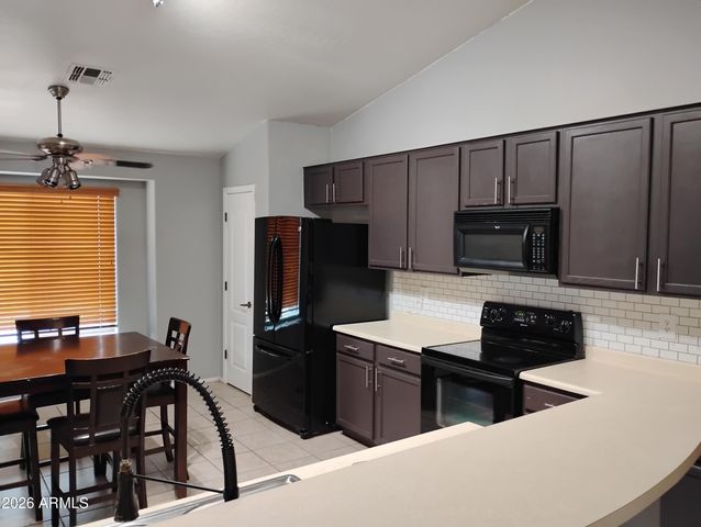 6238 S COTTONFIELDS Lane, Laveen, AZ 85339