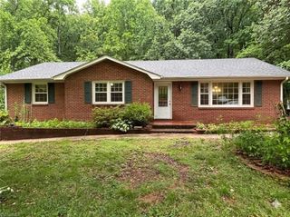 6307 Arden Circle, Clemmons, NC 27012