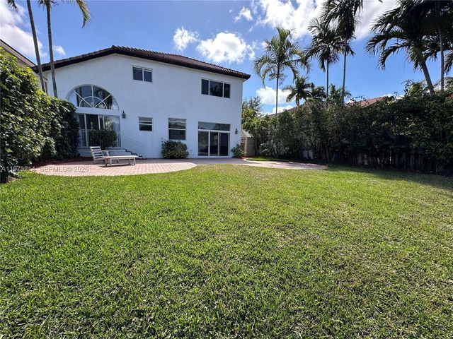 10965 NW 59th St, Doral, FL 33178