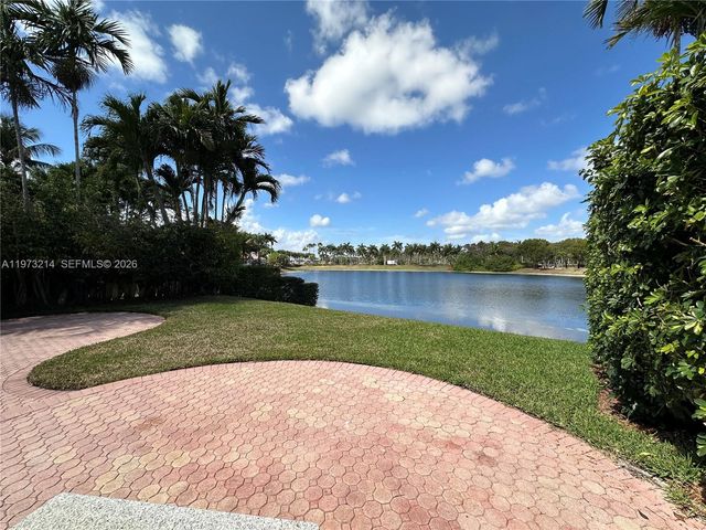 10965 NW 59th St, Doral, FL 33178