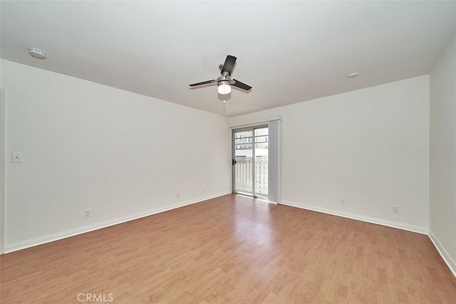 433 S Manhattan 213, Los Angeles, CA 90020