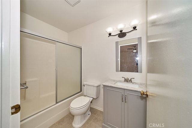 433 S Manhattan 213, Los Angeles, CA 90020