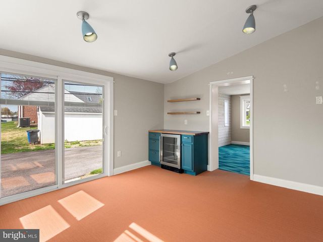 23 PLEASANT RD, Broomall, PA 19008