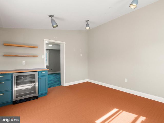 23 PLEASANT RD, Broomall, PA 19008