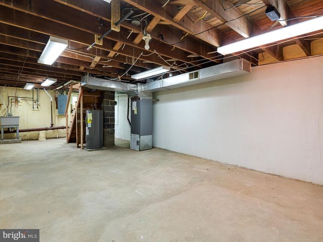23 PLEASANT RD, Broomall, PA 19008