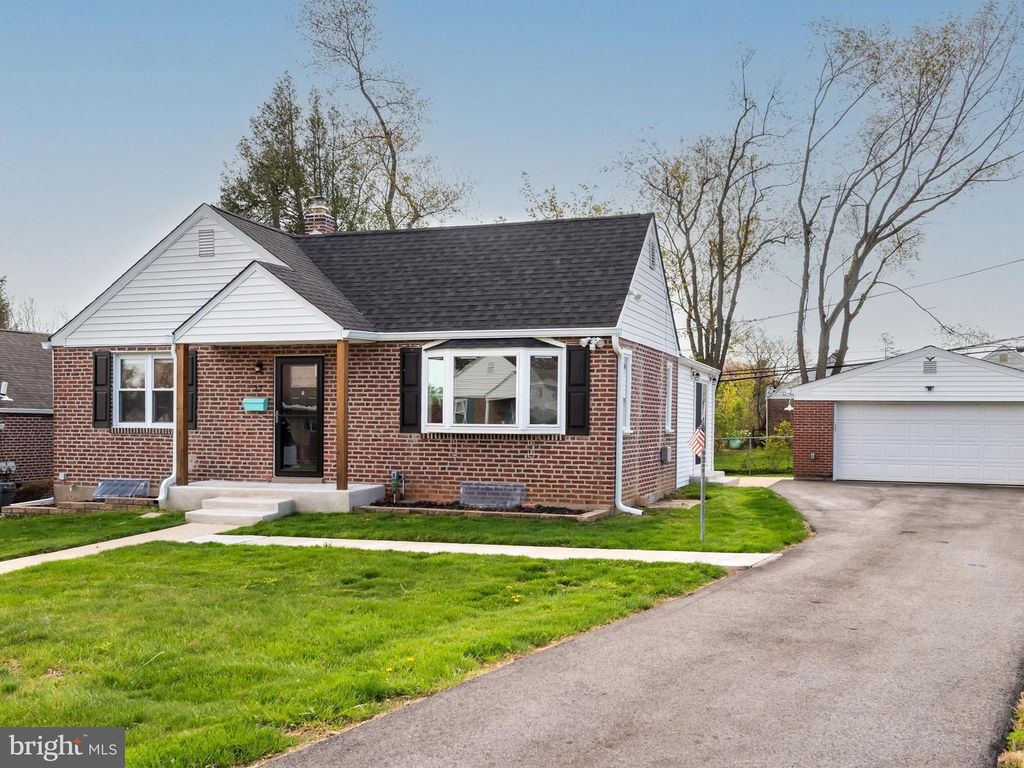 23 PLEASANT RD, Broomall, PA 19008