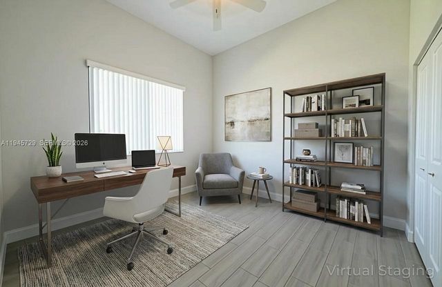 4024 SW 52nd St, Dania Beach, FL 33314