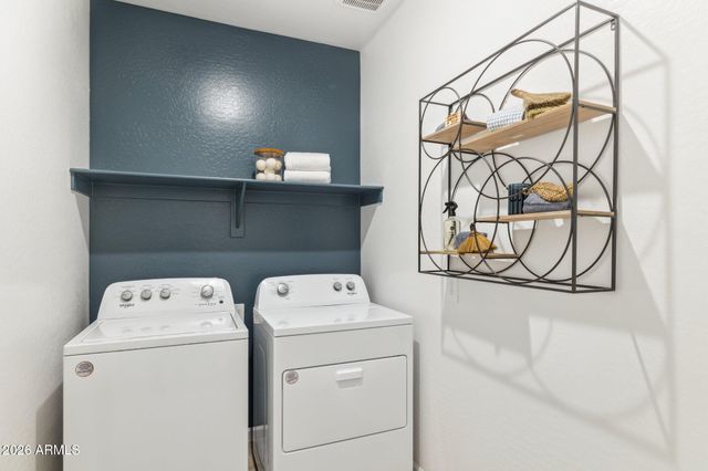 9749 S 11th Street, Phoenix, AZ 85042