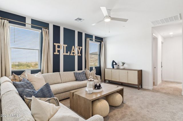 9749 S 11th Street, Phoenix, AZ 85042