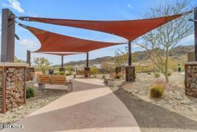 9749 S 11th Street, Phoenix, AZ 85042
