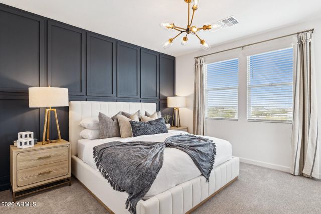 9749 S 11th Street, Phoenix, AZ 85042