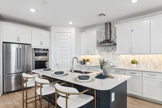 9749 S 11th Street, Phoenix, AZ 85042