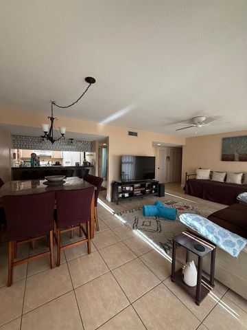 821 PINEWOOD COURT 3111, Haines City, FL 33844