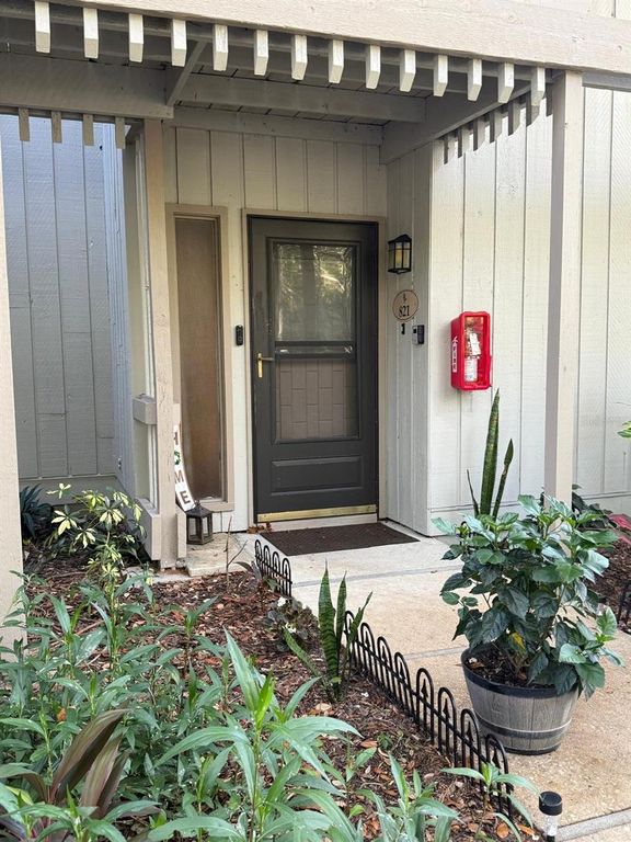 821 PINEWOOD COURT 3111, Haines City, FL 33844