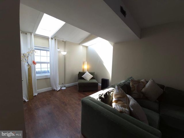 916 SPRUCE ST, Collingdale, PA 19023