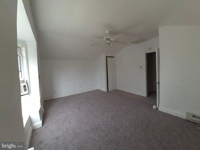 916 SPRUCE ST, Collingdale, PA 19023