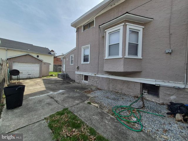 916 SPRUCE ST, Collingdale, PA 19023