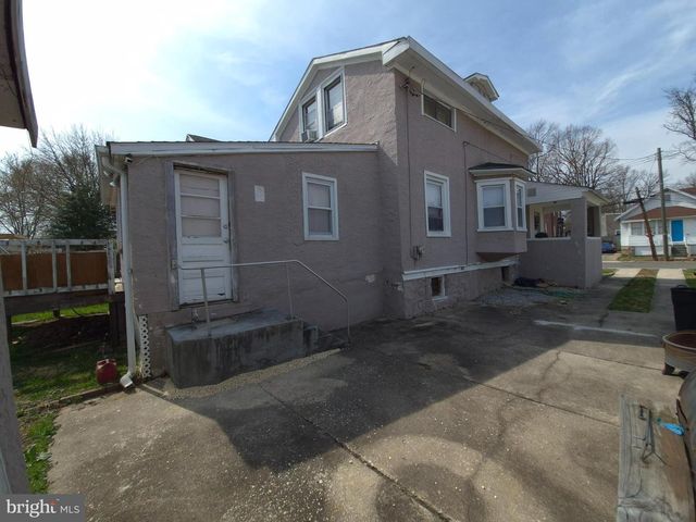 916 SPRUCE ST, Collingdale, PA 19023