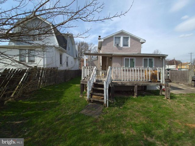 916 SPRUCE ST, Collingdale, PA 19023