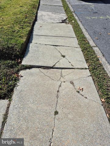 916 SPRUCE ST, Collingdale, PA 19023