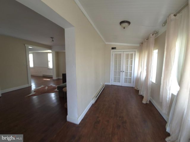 916 SPRUCE ST, Collingdale, PA 19023