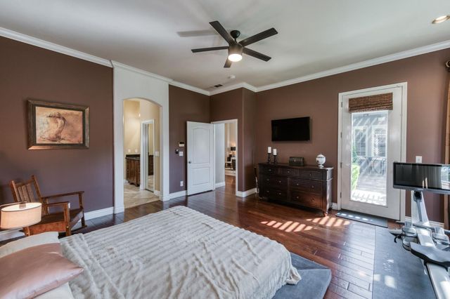 566 W Enterprise Avenue, Clovis, CA 93619