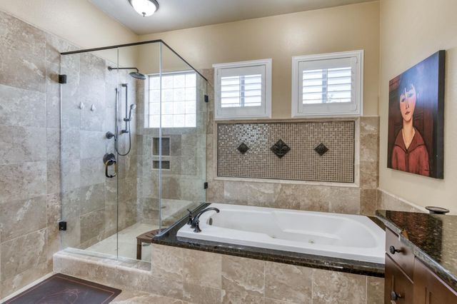 566 W Enterprise Avenue, Clovis, CA 93619