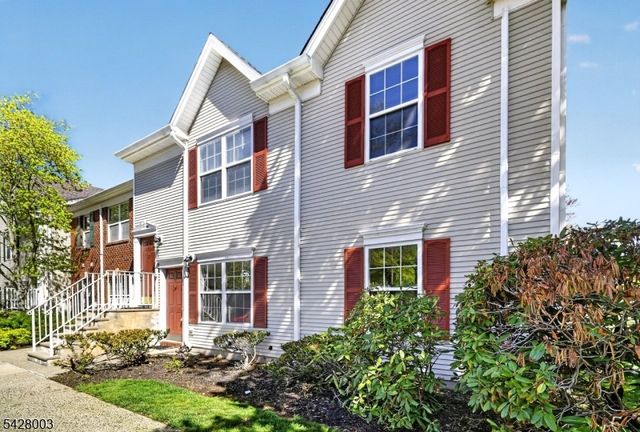 46 Stillwell Ct, Bridgewater Twp., NJ 08807