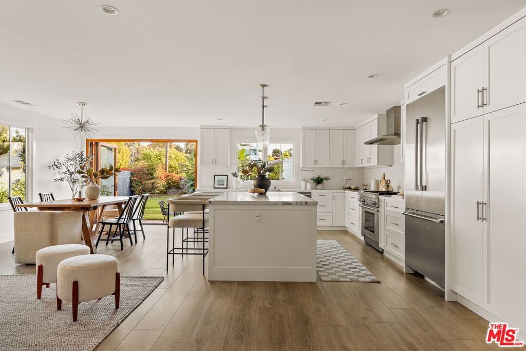 5932 W 75th Street, Los Angeles, CA 90045 — photo 2