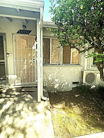 2535 Cross, La Crescenta, CA 91214