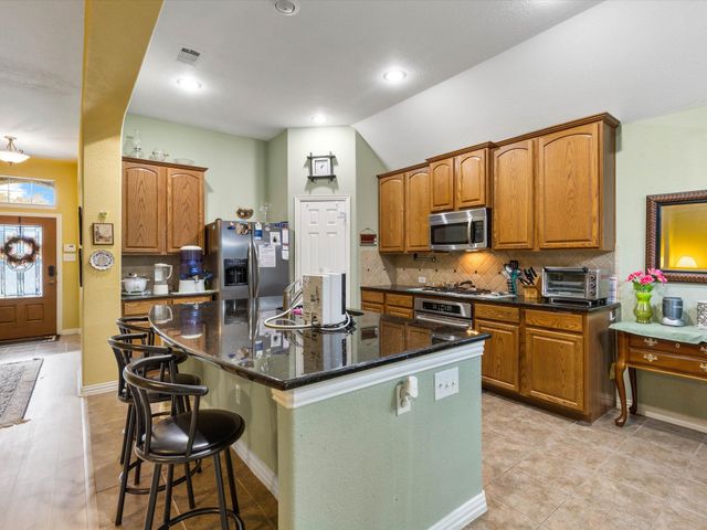 1301 Litchfield Lane, Burleson, TX 76028