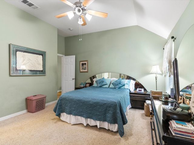 1301 Litchfield Lane, Burleson, TX 76028