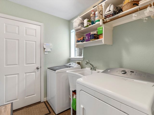 1301 Litchfield Lane, Burleson, TX 76028