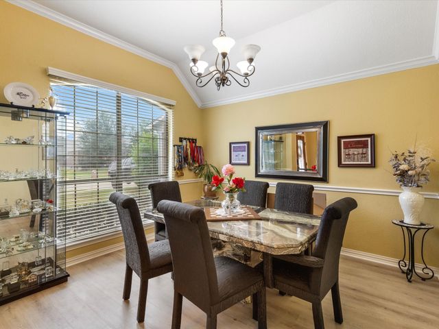 1301 Litchfield Lane, Burleson, TX 76028